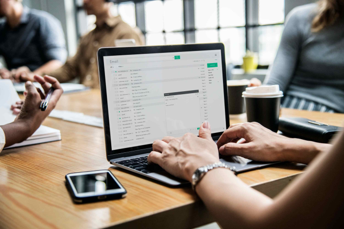 Die 7 besten Software-Tools zur Verwaltung von E-Mail-Listen