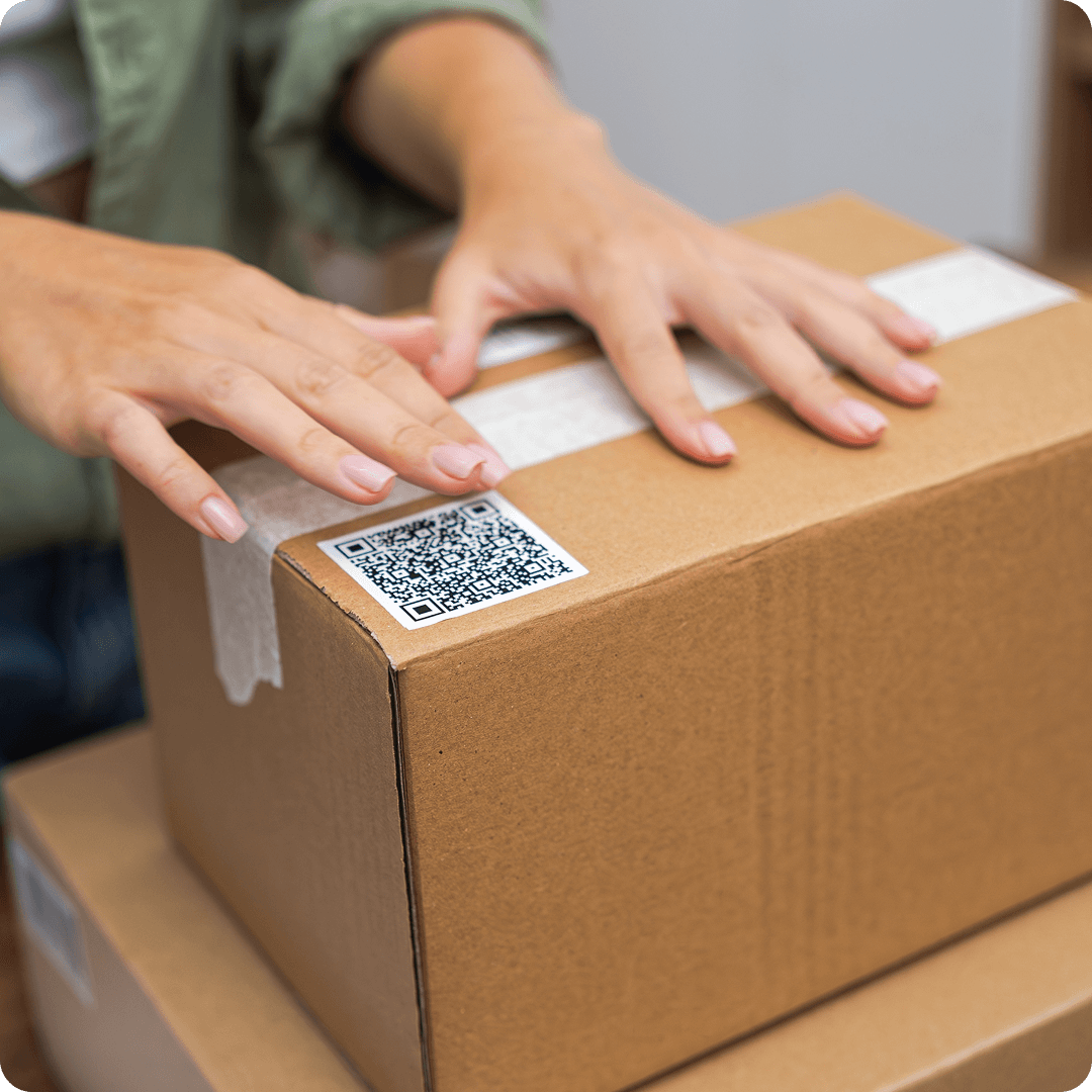 Who benefits from the AI Store Builder?