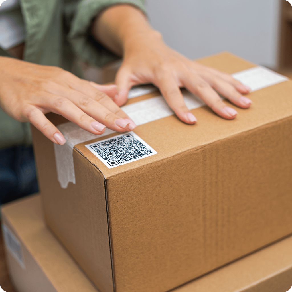 Who benefits from the AI Store Builder?